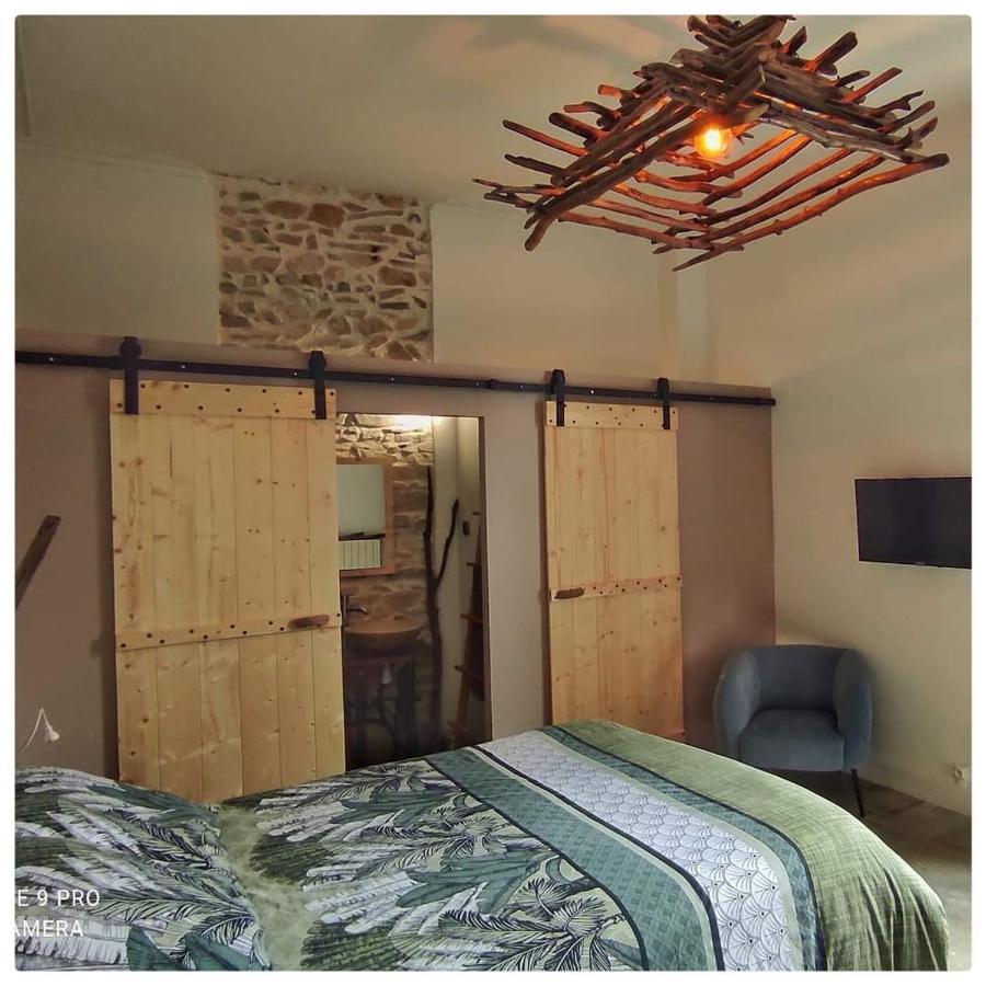 La Vigneronne Des Costieres Bed & Breakfast Vauvert Bagian luar foto
