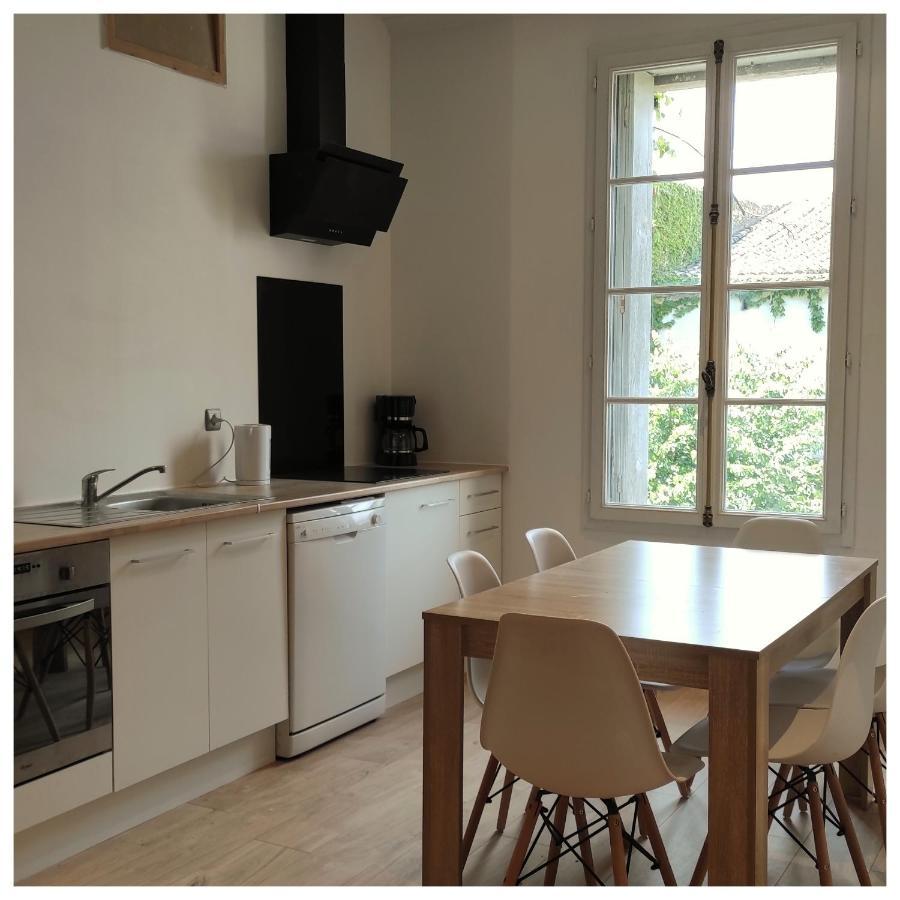 La Vigneronne Des Costieres Bed & Breakfast Vauvert Bagian luar foto