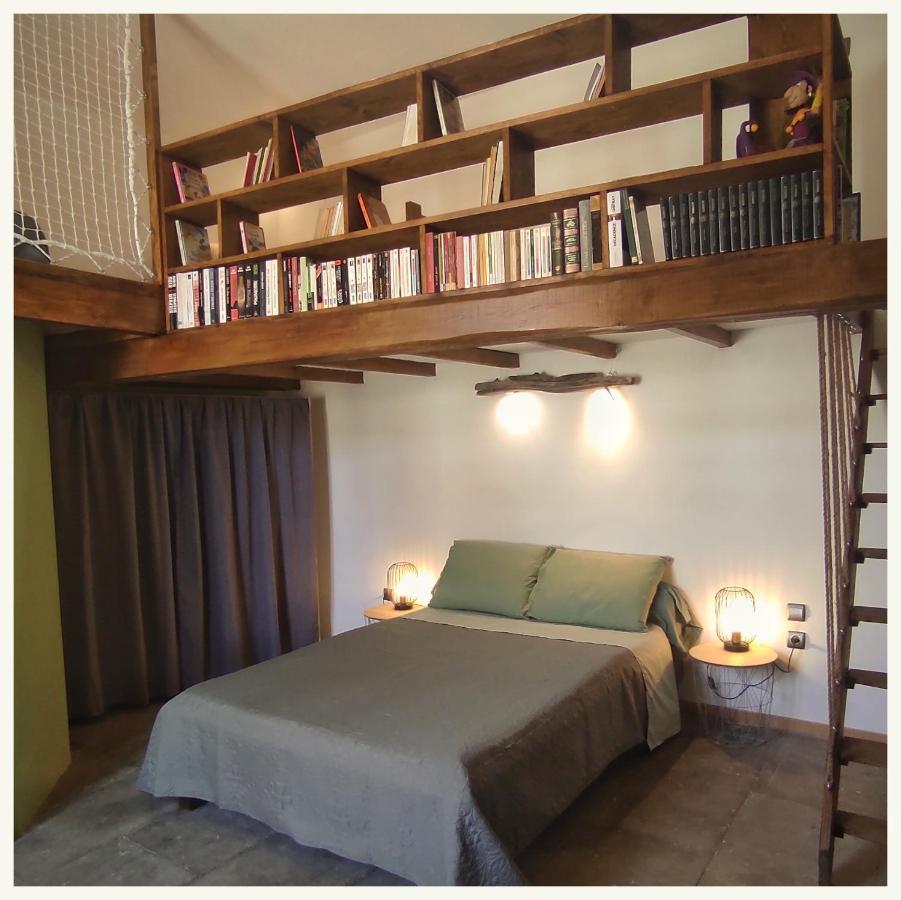 La Vigneronne Des Costieres Bed & Breakfast Vauvert Bagian luar foto